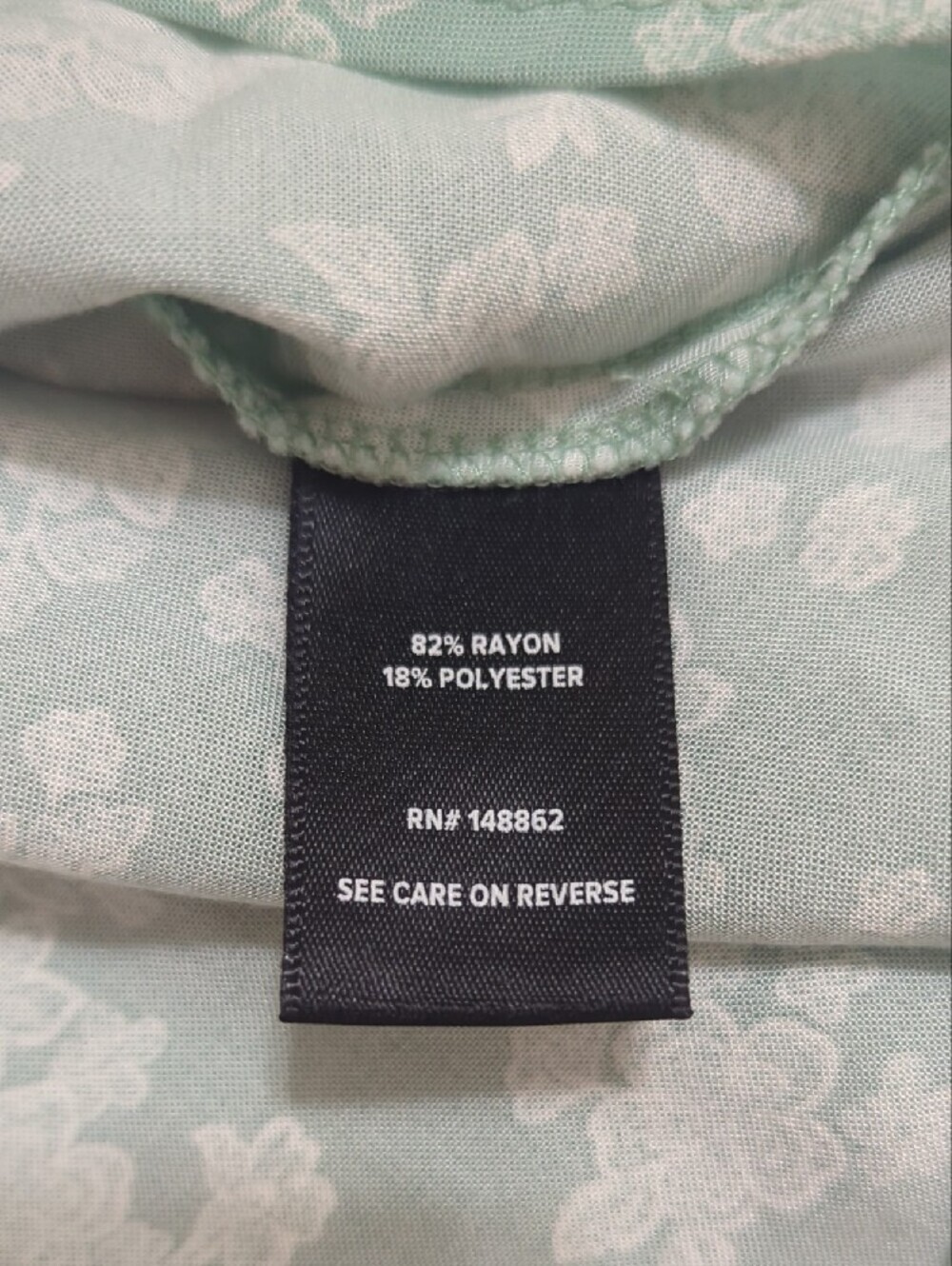 Torrid Hi-Lo Tie-Front Top, Color Lacey floral granite green sm Size 1X - Picture 15 of 15